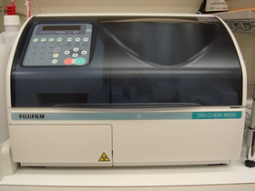 血液生化学検査の機械です。